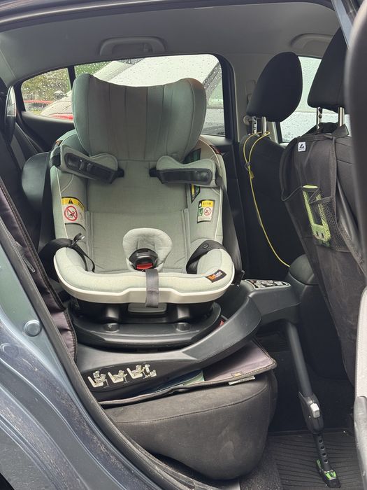 Scaun auto BeSafe iZi Turn i-Size