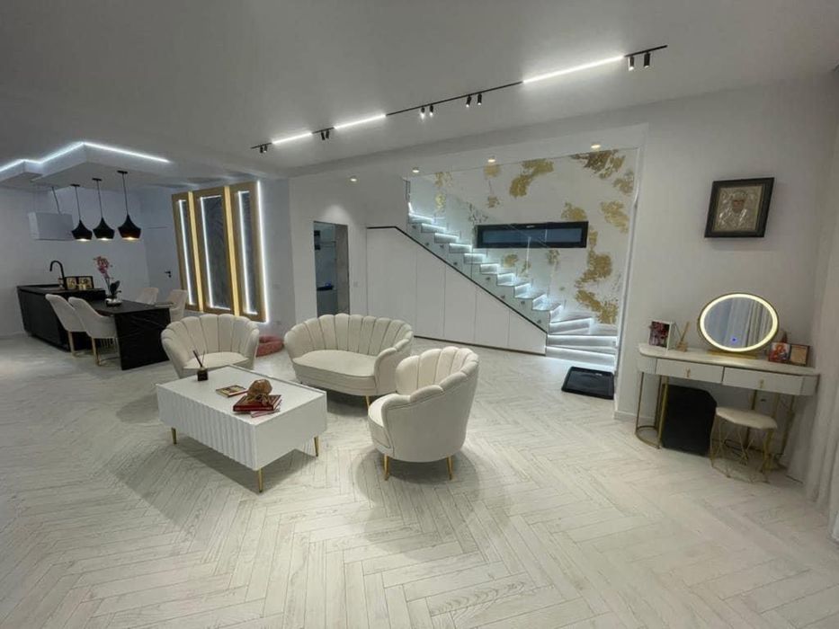 Casa Individuala zona Carrefour Era - Miroslava