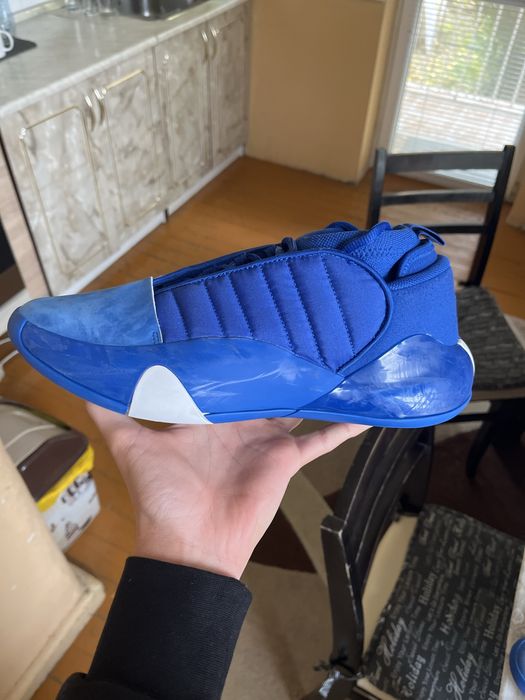 Баскетболни Маратонки ADIDAS VOLUME 7