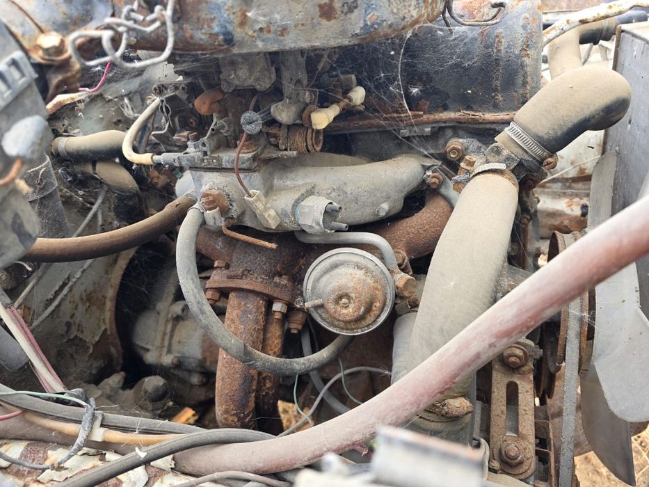 Продам Мотор от Нивы- Карбюранорный