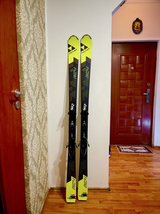 Schiuri 170 cm fischet rc4  super comp pro skiuri