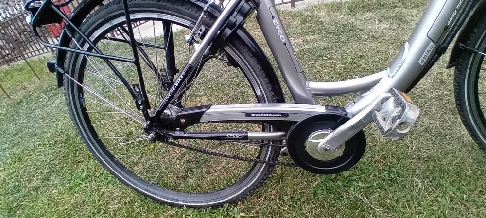 Bicicletă electrică asistată .
