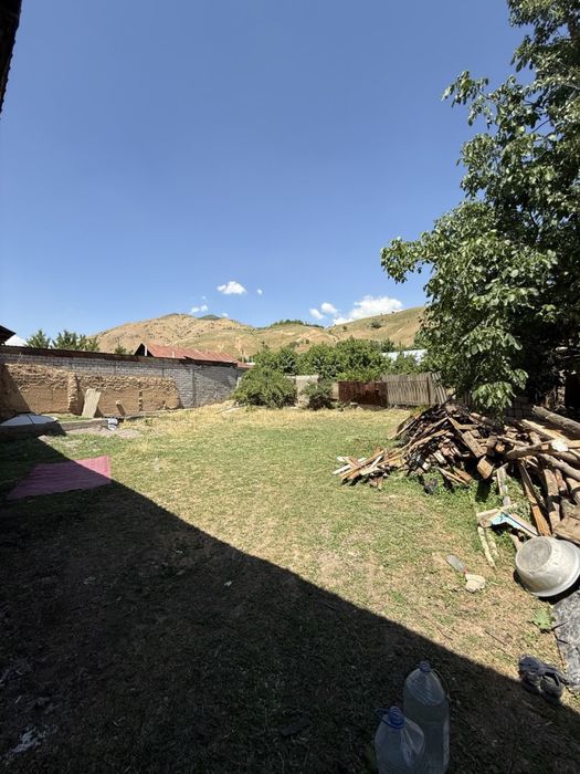 Dacha Xumsonda sentrida korobka holatda 5 sotix + 1 sotix zaxvati bor