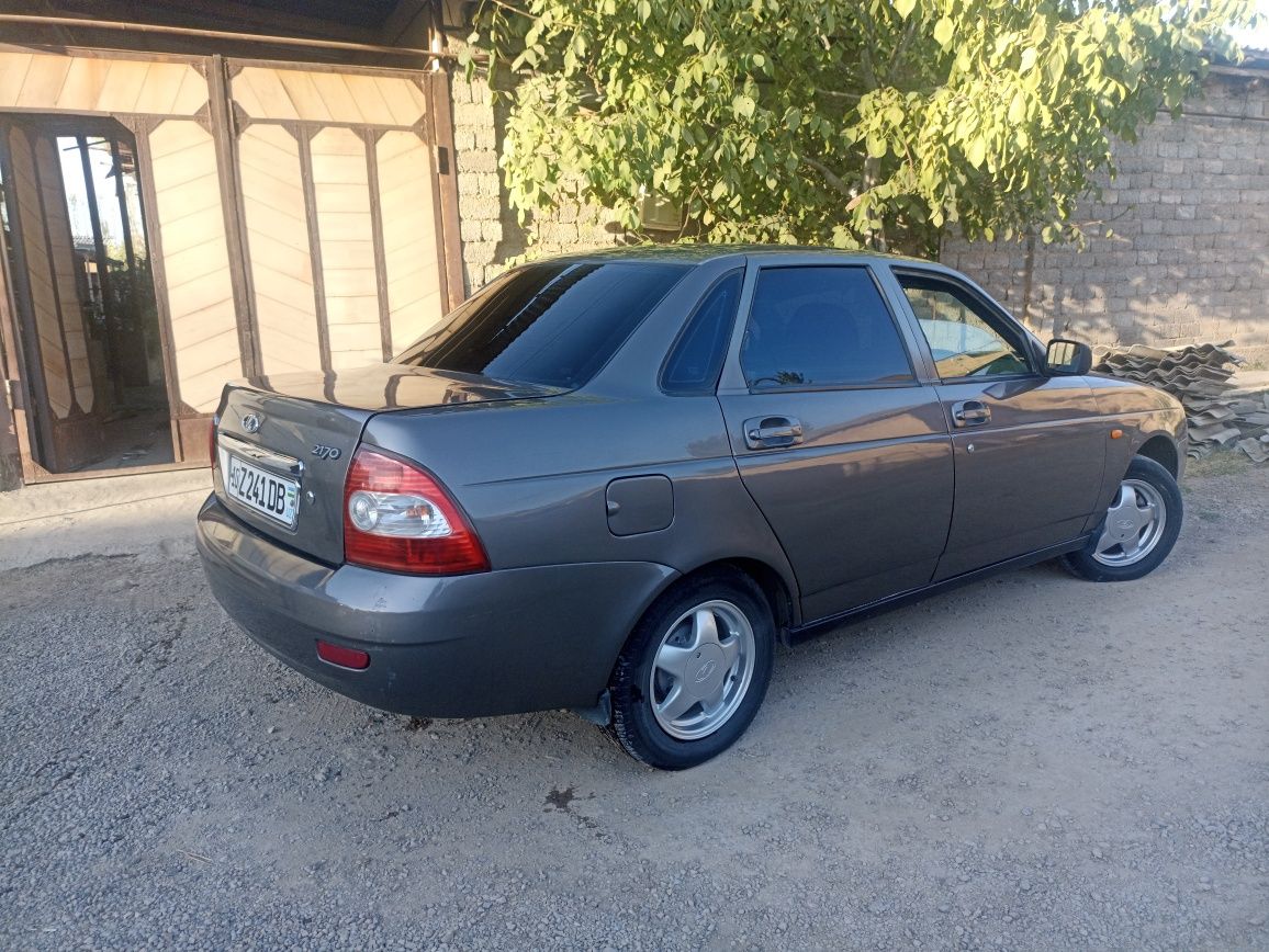 Lada Priora 2170