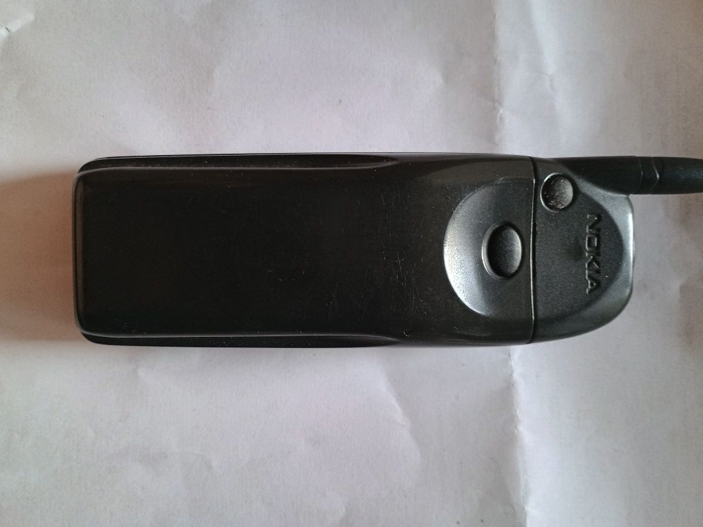 Продавам Nokia 5110 Телефона е без Зарядно