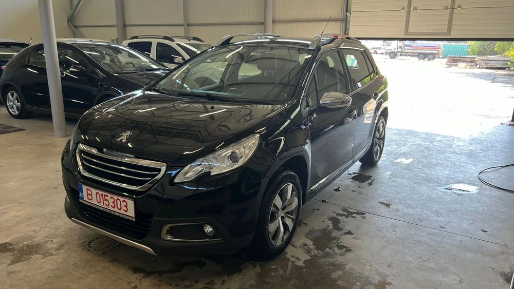 Peugeot 2008 Allure - Întreținută și curată