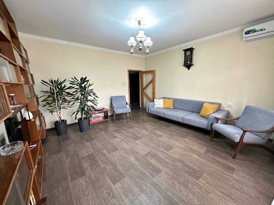 Продаётся квартира 3/6/9, массив Себзар