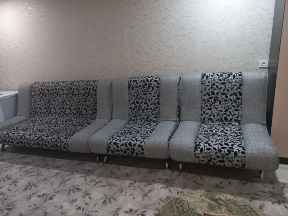Продам диван и кресла