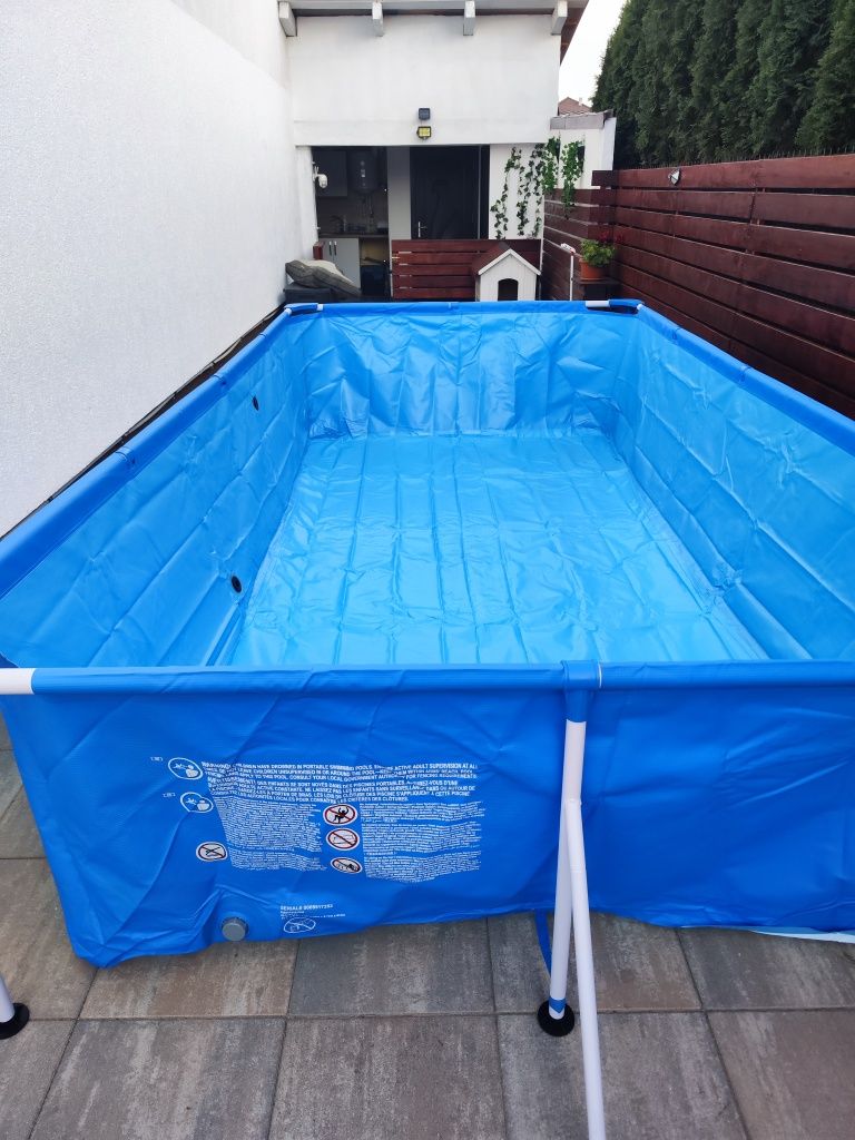 Vând piscina cadru metalic 4*2.1* 1