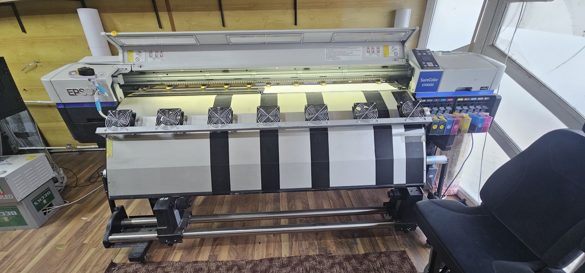Vând plotter printer imprimanta industriala epson
