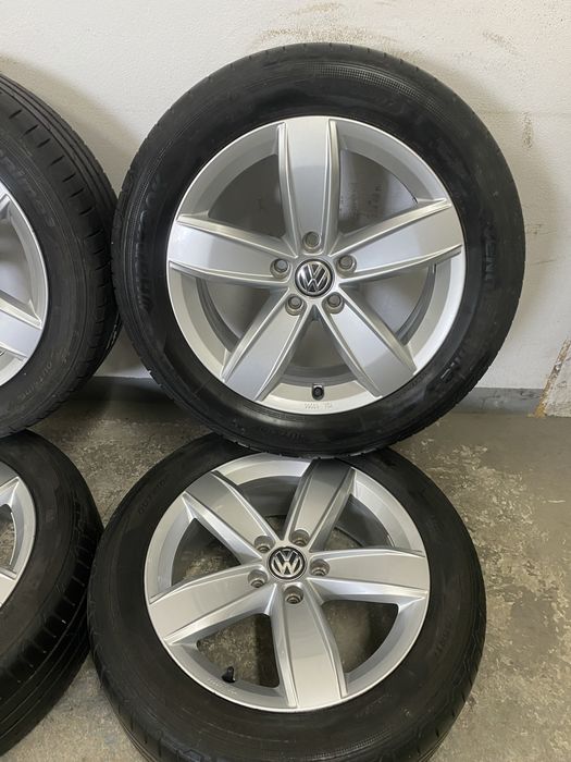 Jante 17 originale Vw Passat Tiguan cu anvelope de vara