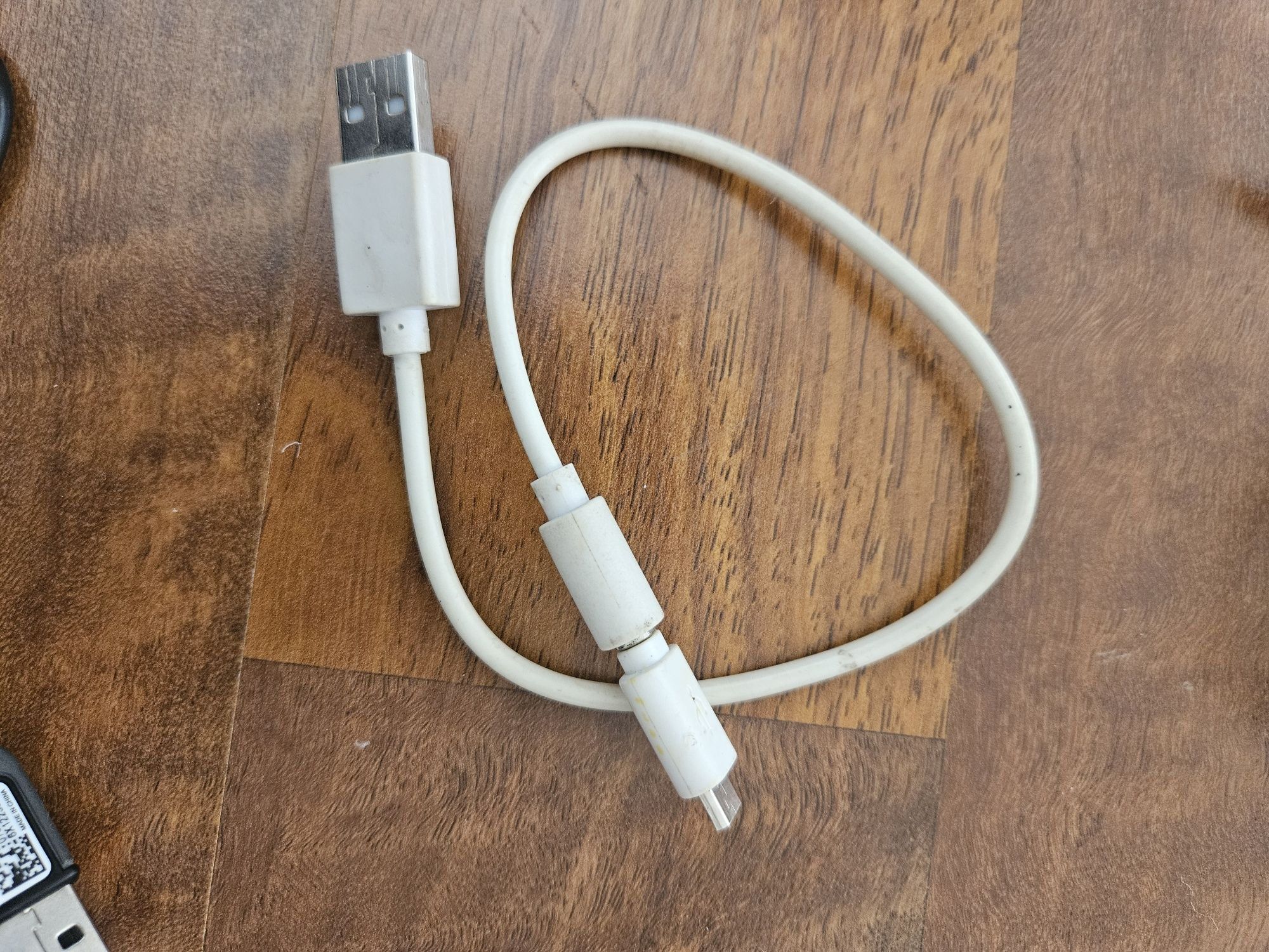 Кабели за телефони GSM различни видове и захранване USB type A Iphone