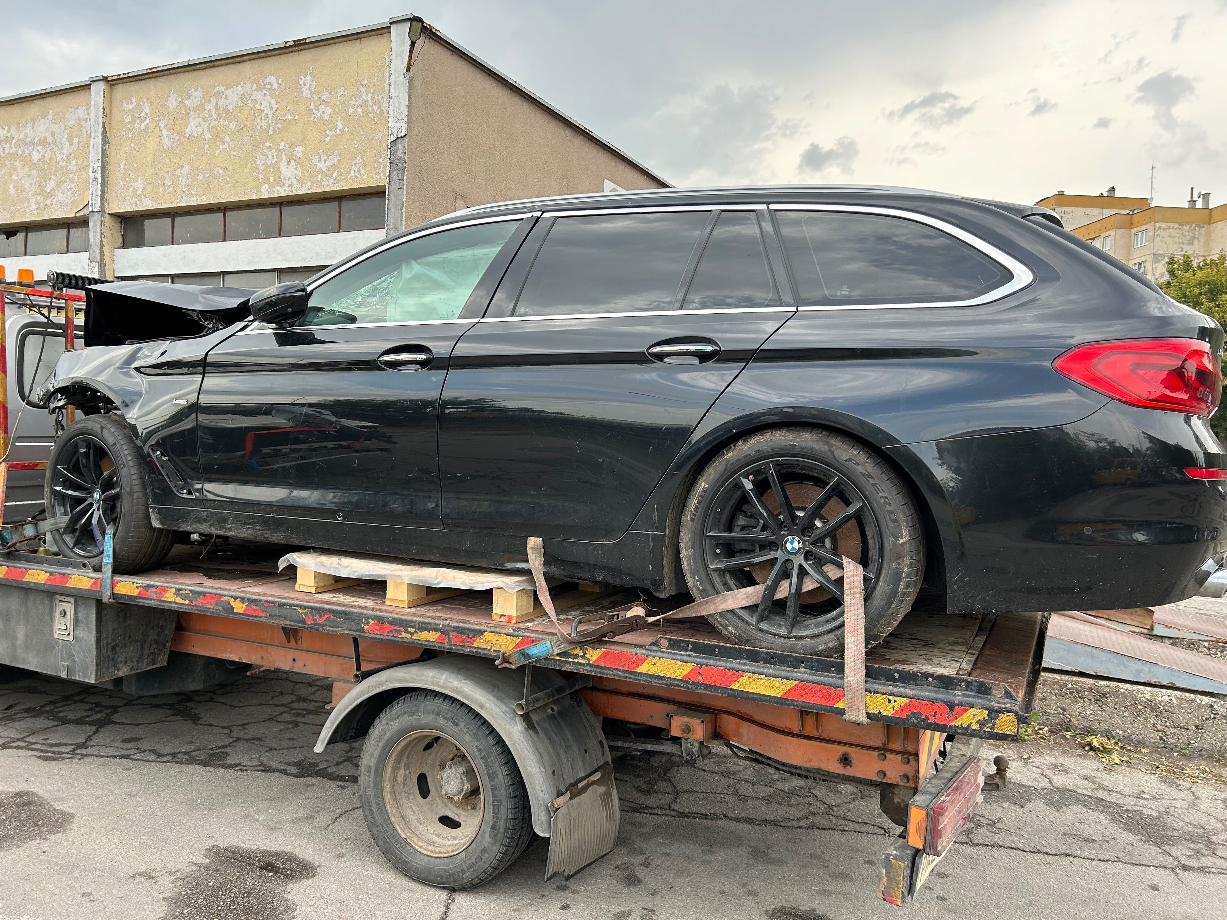 BMW G31 530xd на части
