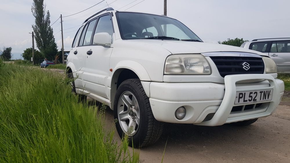 Suzuki grand vitara 2.0i на части