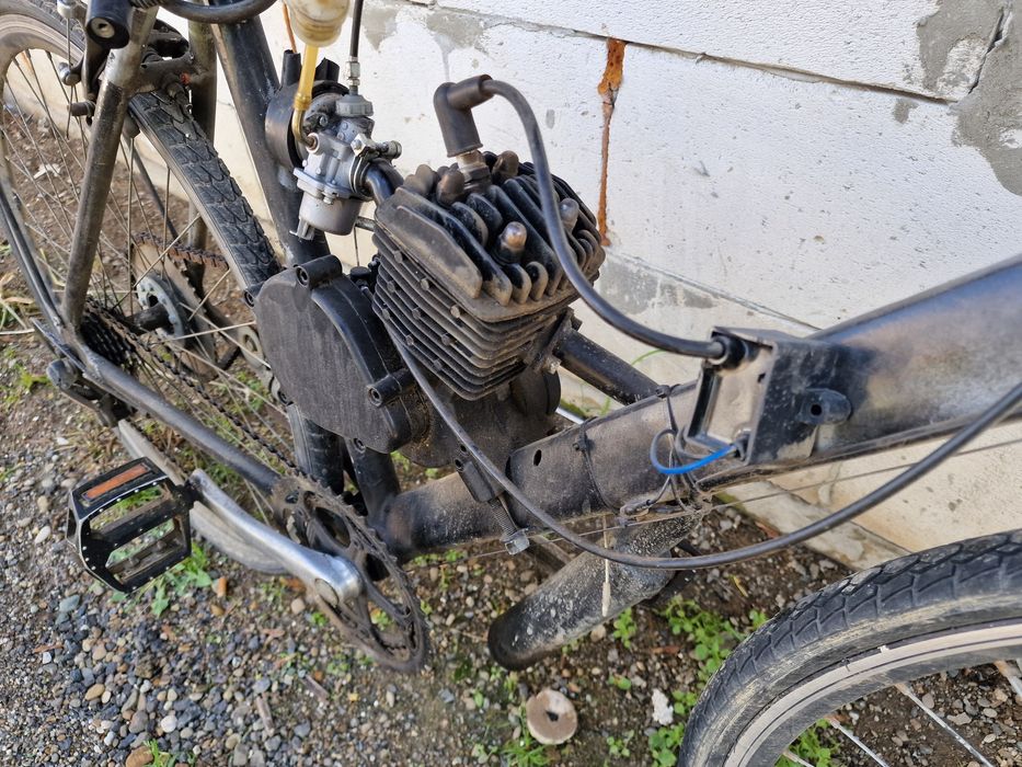 Bicicleta cu motor 2T