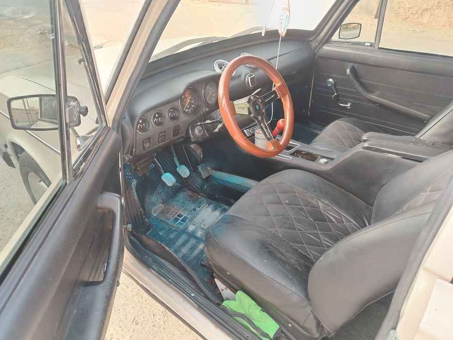 2106 Sotiladi srochniy pul. Kerak yili 1990 NAVOROT BUGAN