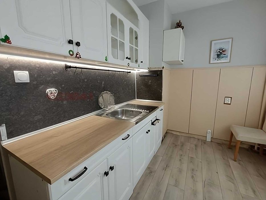 Двустаен апартамент - ж.к. Люлин 4