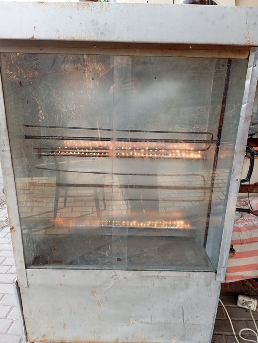 Продам.  Грильница.