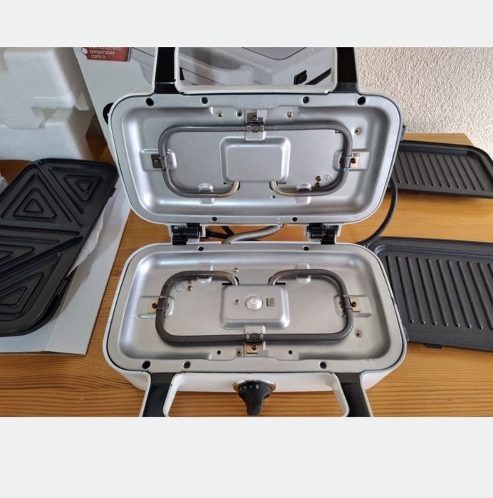 MPM 3-в-1- Тостер сандвич и контактна скара с 3 подвижни плочи ,1200W