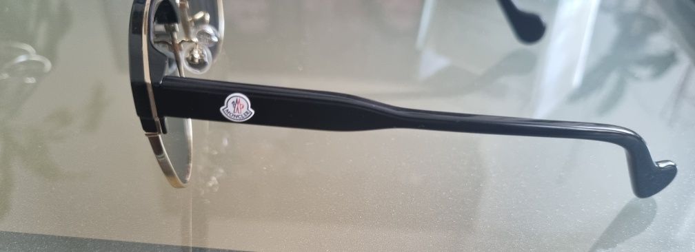 Разпродажба !!! Оригинални слънчеви очила Moncler ml0112-k/s 01a