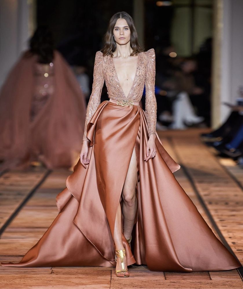 Rochie nasa model designer Zuhair Murad