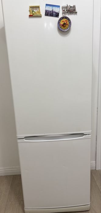Продам холодильник