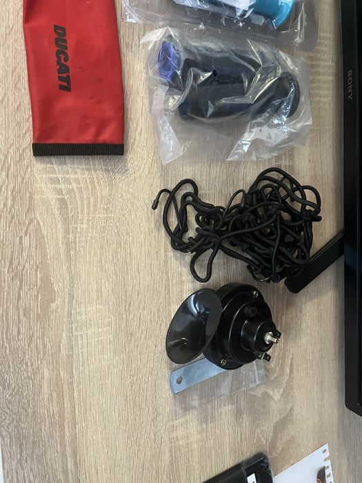 Accesorii moto (hand guard , mansoane domino)