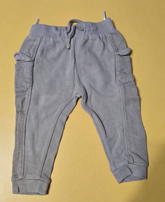 Set pantaloni marimea 80