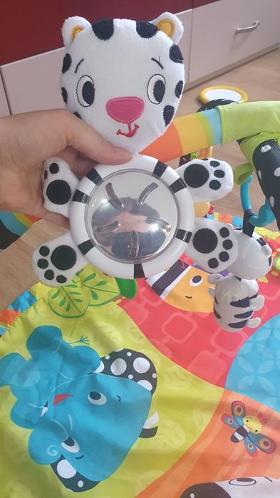 Salteluță interactivă bebe Bright Starts