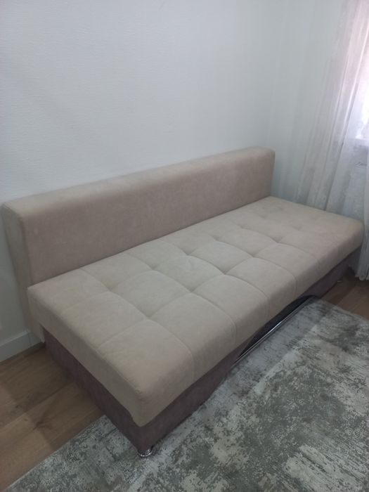 Диван в хорошем состоянии
