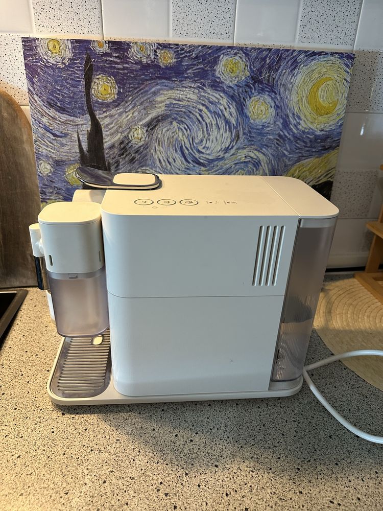Кафемашина Nespresso Lattissima One