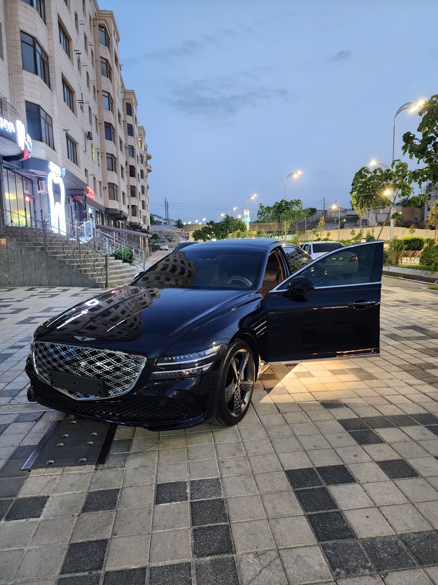 Genesis g80 2025