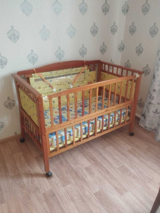 Продаю детскую кроватку за 25 тыс.