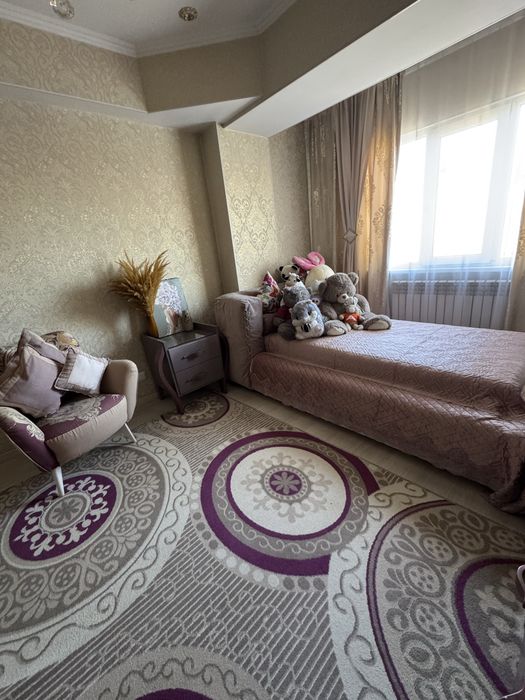 Продам Спальный гарнитур. Производство  Италия.