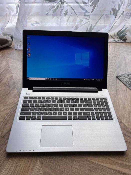 Laptop Asus perfect funcțional