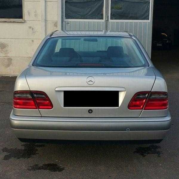 Стопове Мерцедес 210 тъмен мигач Е класа Mercedes W210 Фейслифт визия