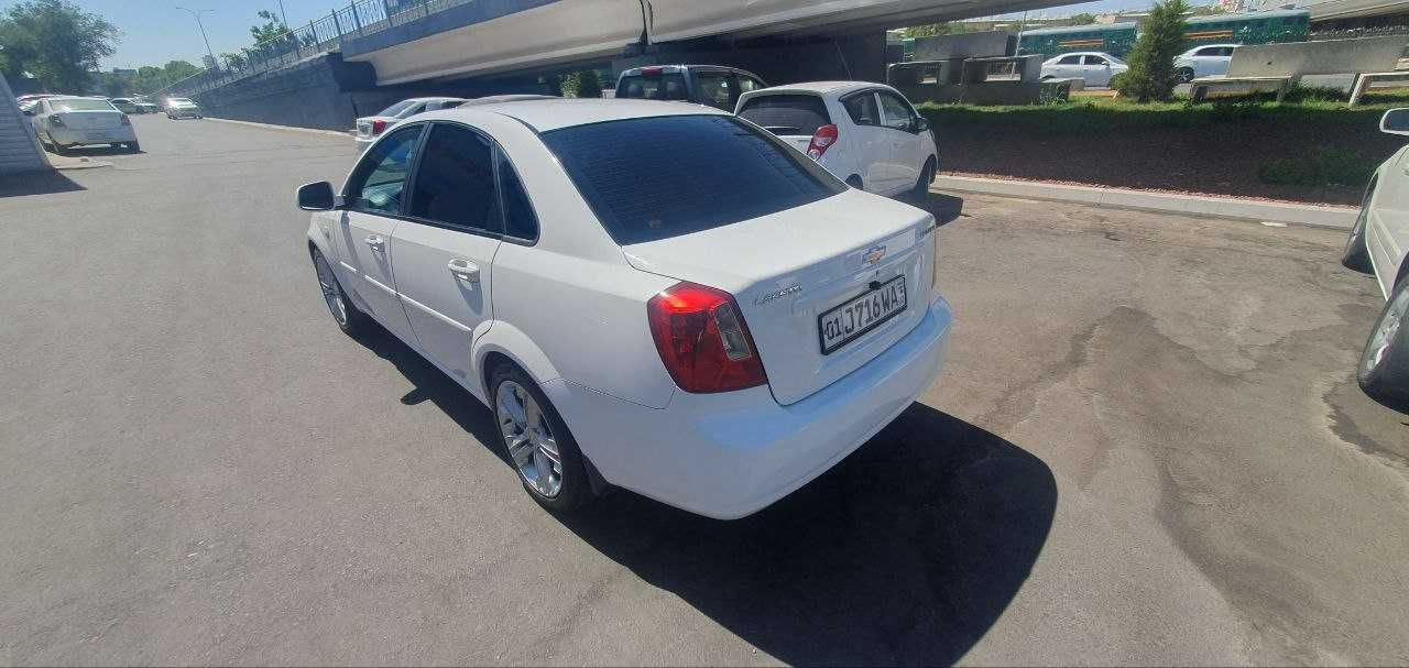 Chevrolet gentra 2015