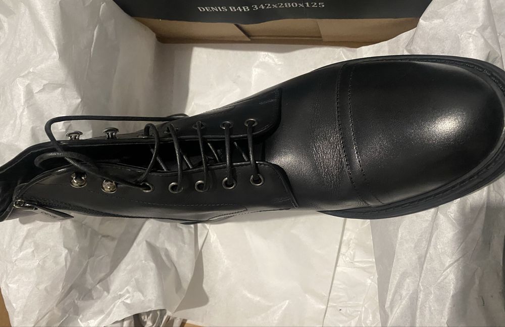 Anna Cori /Denis Ghete 44 Barbati Piele