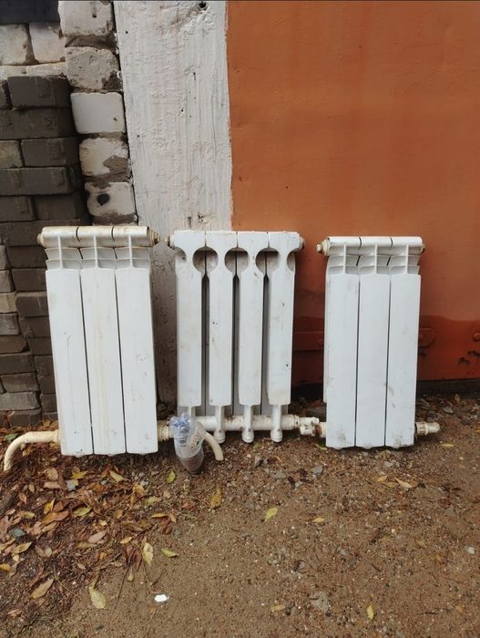 Отопления батарея в хорошом состоянии