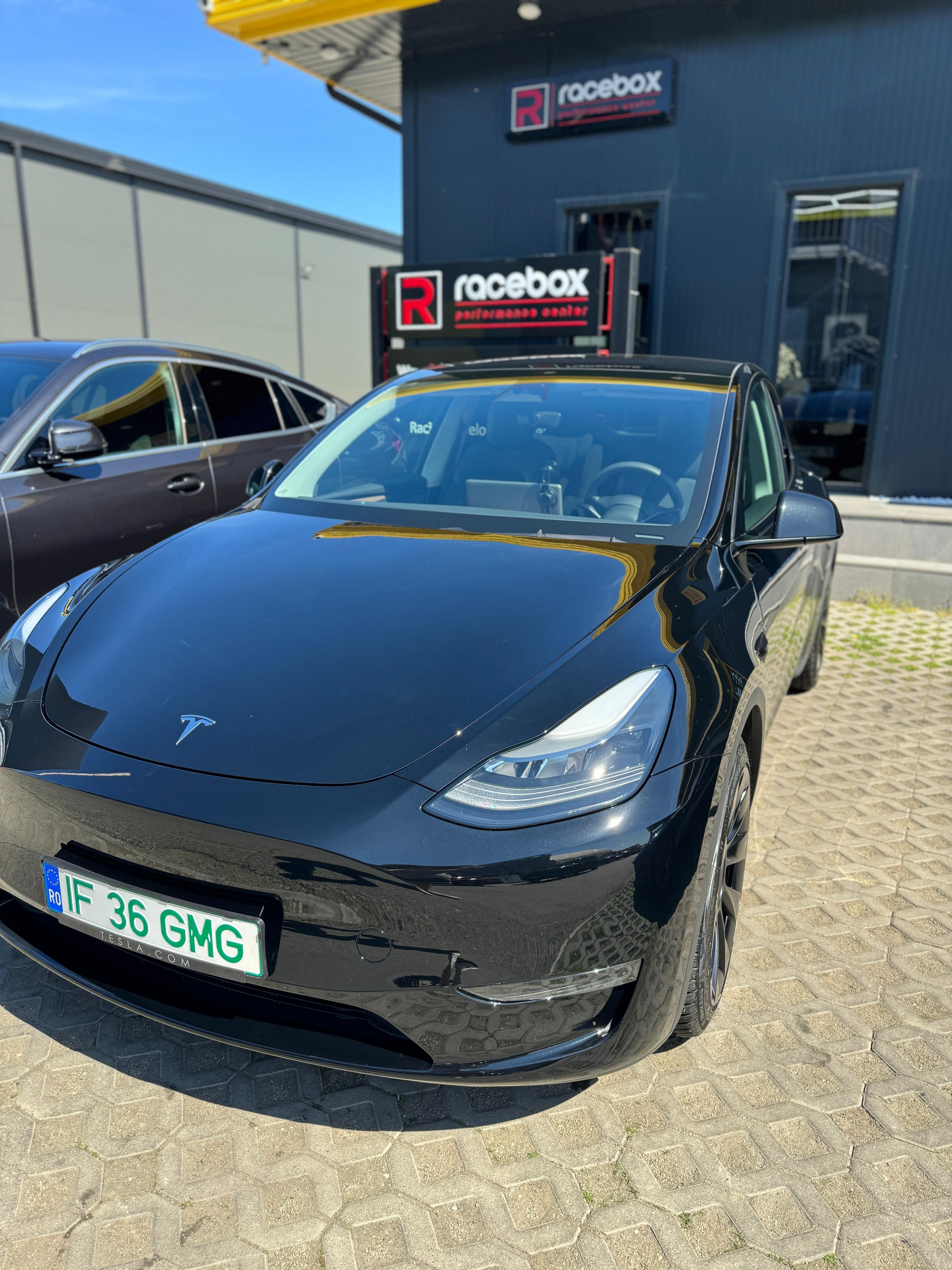 Tesla Model Y Long Range