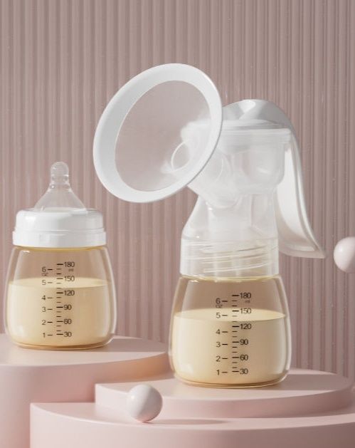 Ручной молокоотсос с бутылкой 180 мл сцеживатель молока