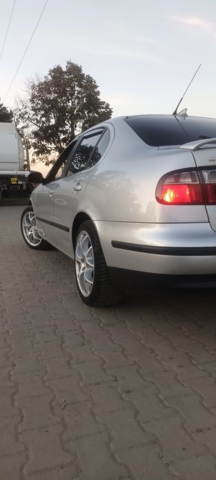 Doar vând Seat Toledo