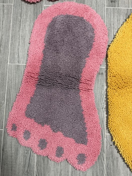 Covoare confectionate manual