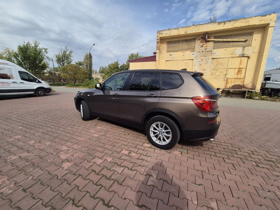 BMW X3 2.0 D x=drive 184 cp Xenon maro interior bej