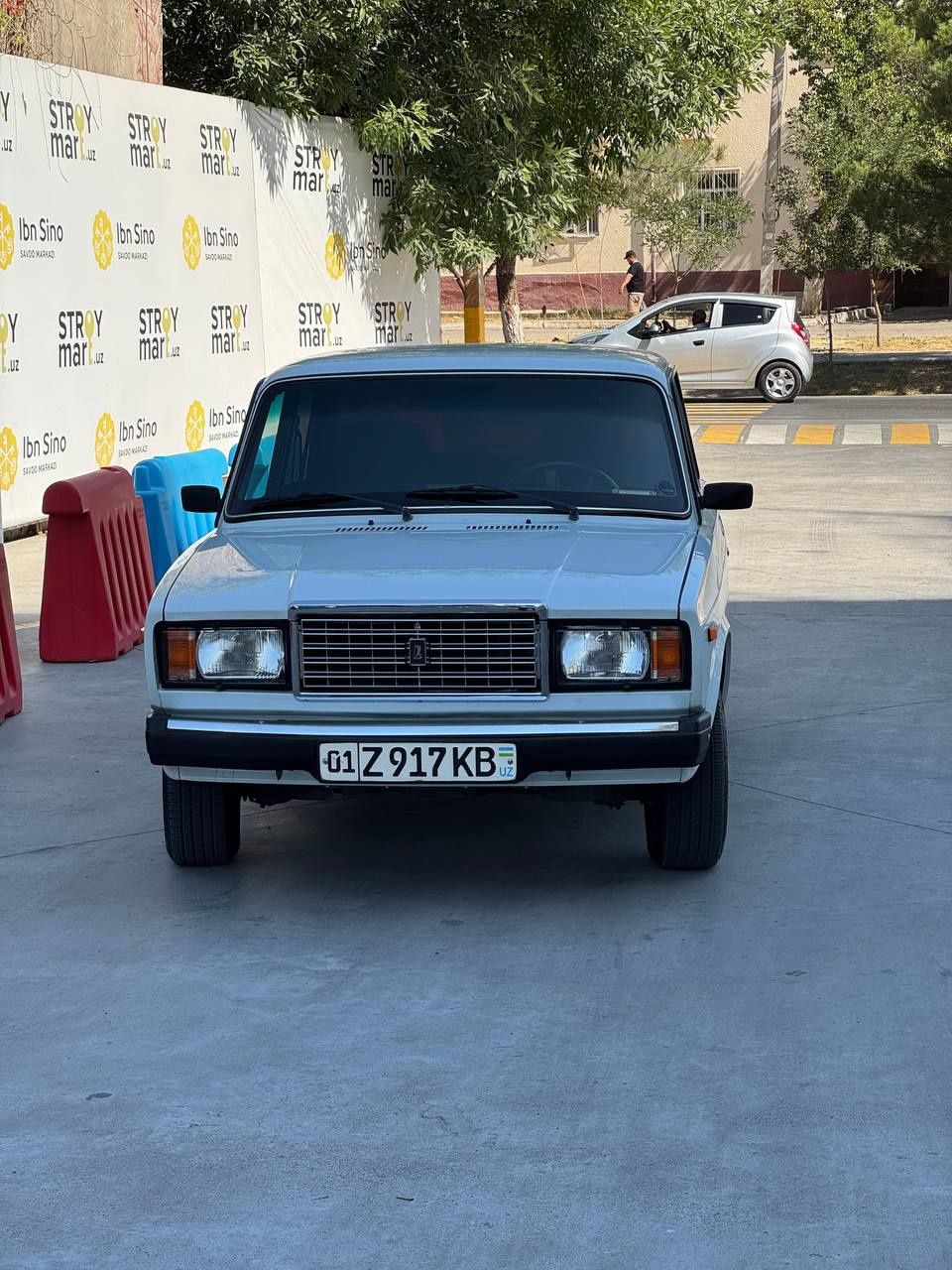 Vaz 2107 sotiladi 3600$ (srochno)
