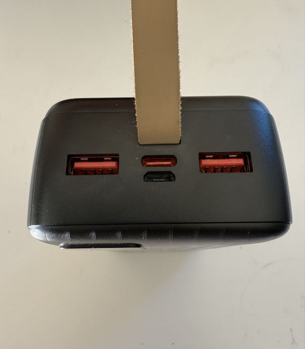 Powerbank / Baterie externa 50.000mAh 185Wh 22.5W, afisaj led, maner
