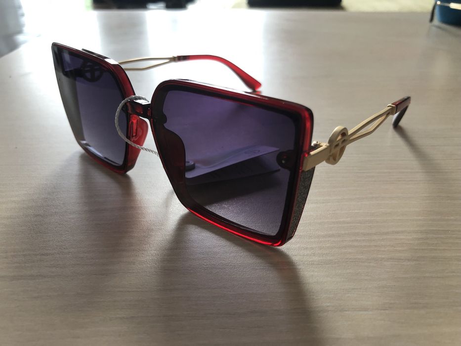 Ochelari de soare Carrera ,kim kardashian