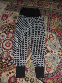 Pantaloni chic ,petrecut