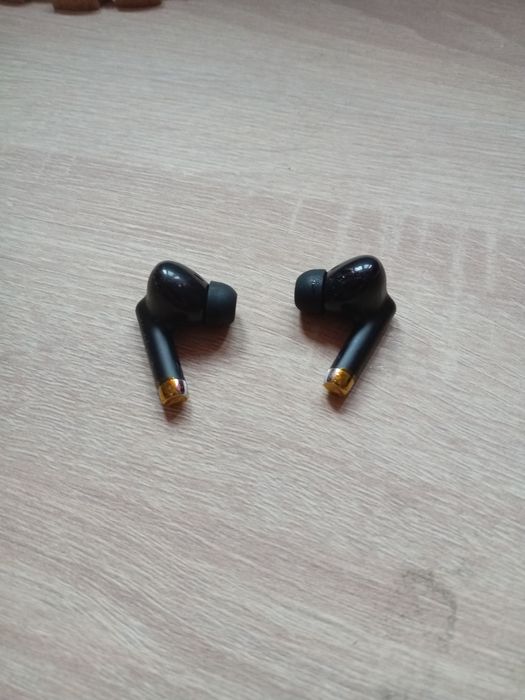 Căști hoco Noi Livrare doar easy box