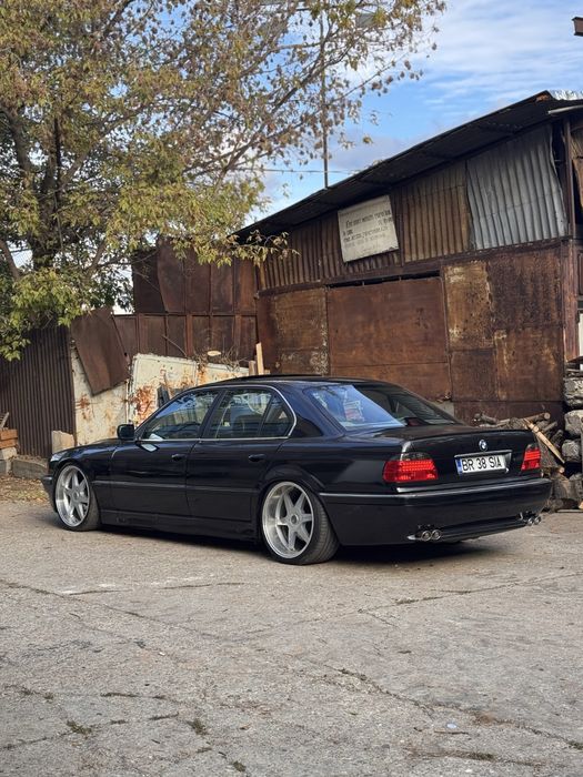 Bmw E38 motor 2.8i